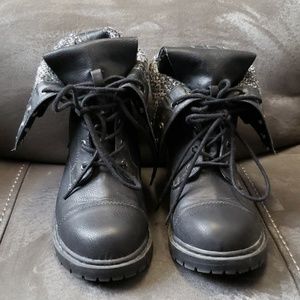 Torrid size 9 faux leather lace up boots